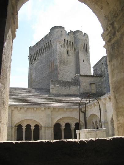 2015-07 Abbaye de Montmajour013.JPG